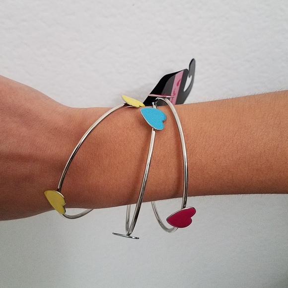 $15 Red Heart Earrings with Colorful Bracelet Bundle - Picture 6 of 9